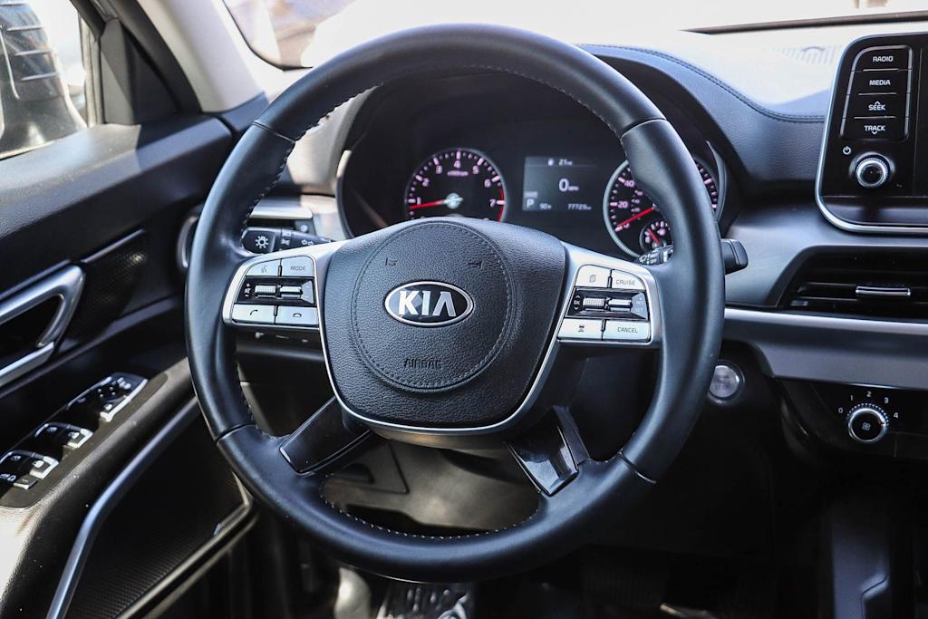 Thumbnail: 2020 Kia Telluride - 12