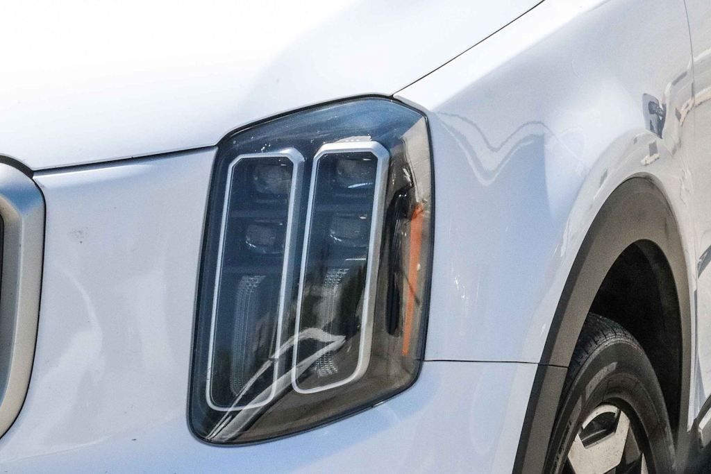 Thumbnail: 2023 Kia Telluride - 10