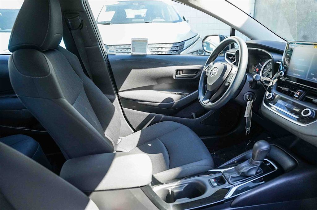 Thumbnail: 2022 Toyota Corolla - 10