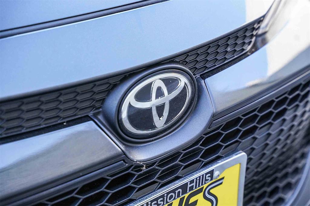 Thumbnail: 2022 Toyota Corolla - 18