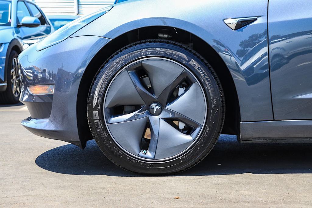 Thumbnail: 2020 Tesla Model 3 - 7
