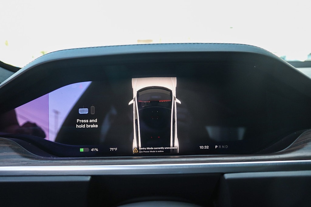 Thumbnail: 2022 Tesla Model S - 25