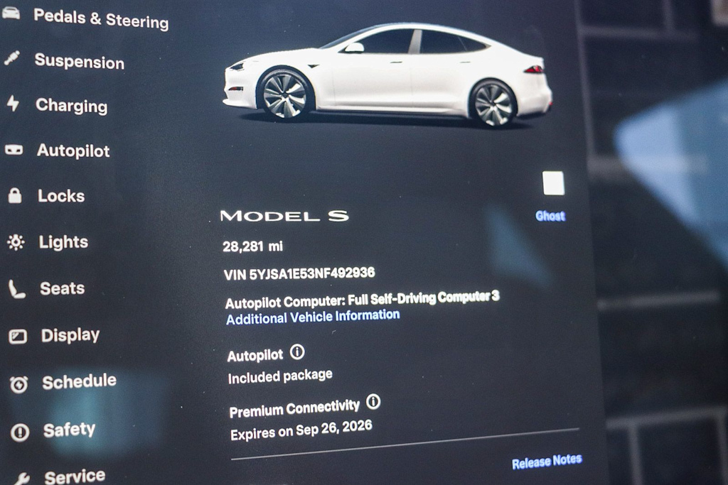 Thumbnail: 2022 Tesla Model S - 14