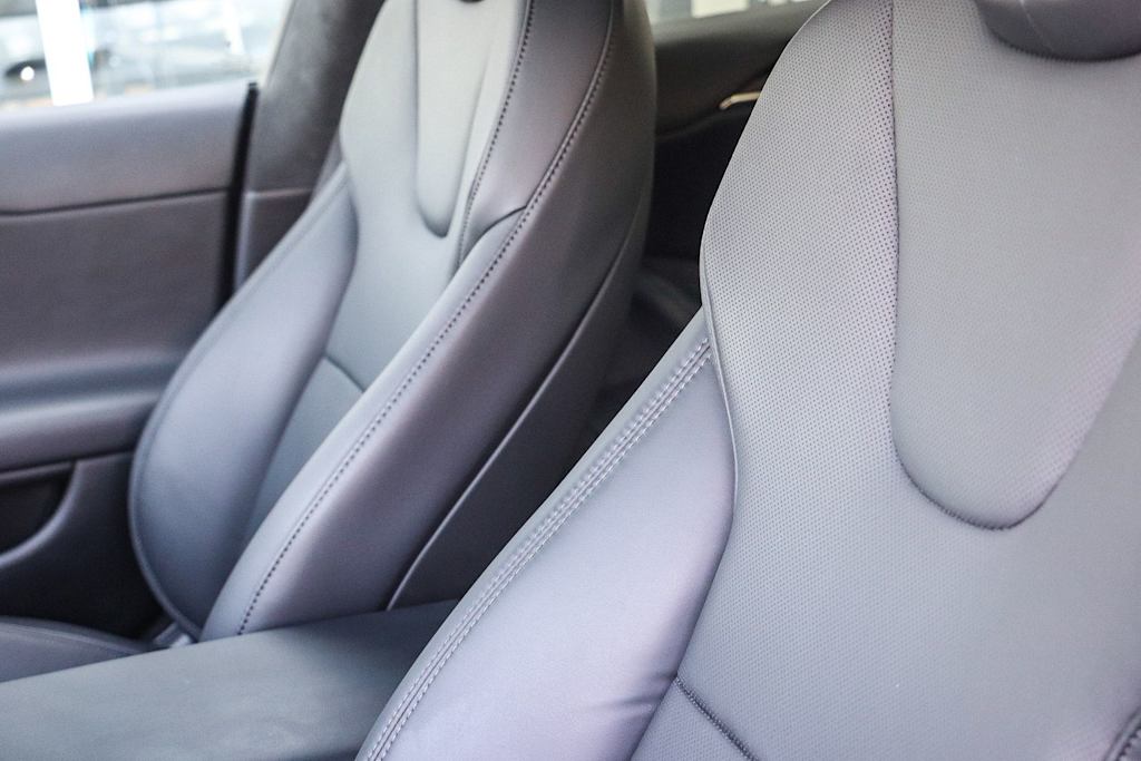 Thumbnail: 2022 Tesla Model S - 26