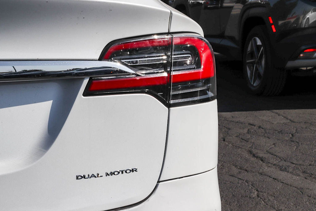 Thumbnail: 2019 Tesla Model X - 12