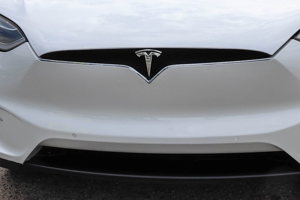 Thumbnail: 2019 Tesla Model X - 6