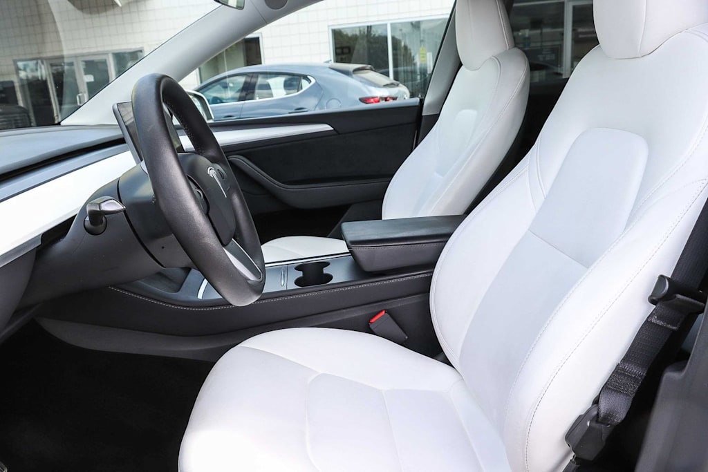 Thumbnail: 2023 Tesla Model Y - 9
