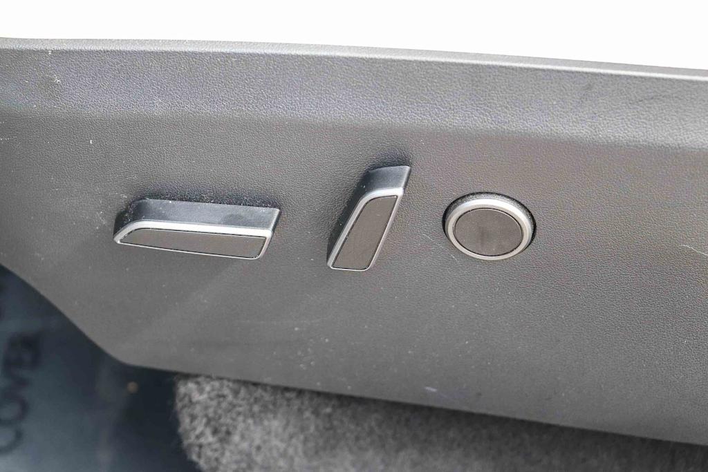 Thumbnail: 2023 Tesla Model Y - 21