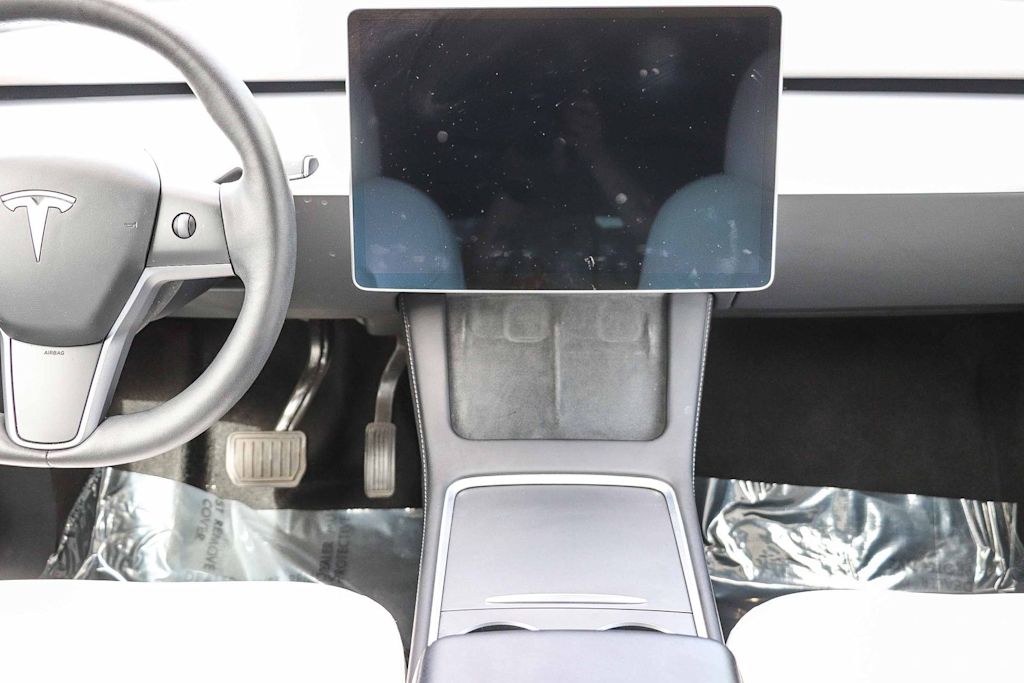Thumbnail: 2023 Tesla Model Y - 7