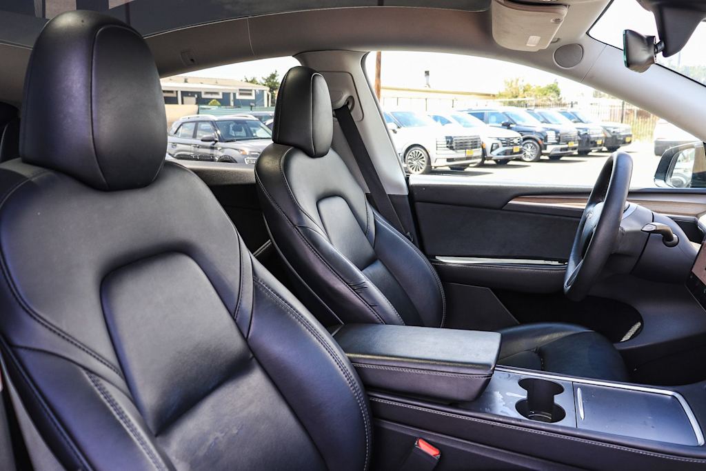 Thumbnail: 2023 Tesla Model Y - 9