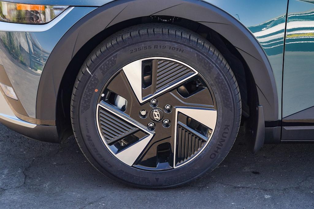 Thumbnail: 2026 Hyundai Ioniq 5 - 7