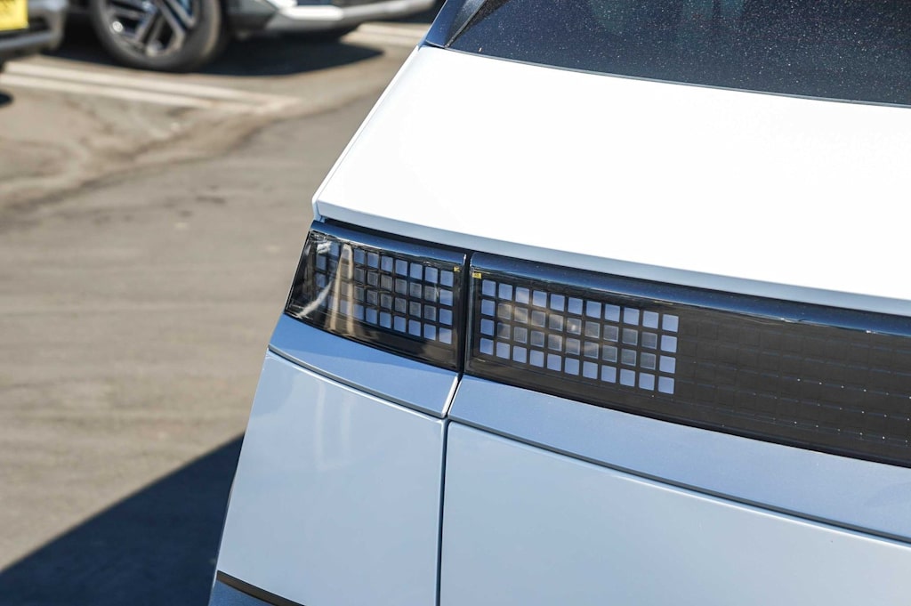 Thumbnail: 2026 Hyundai Ioniq 5 - 6