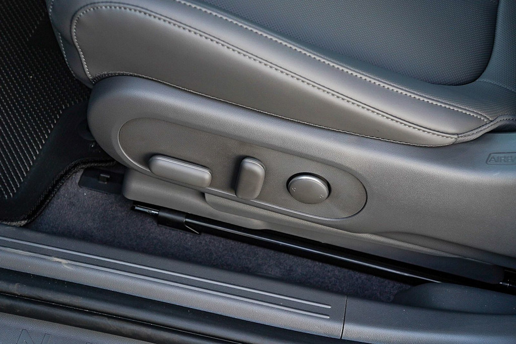 Thumbnail: 2026 Hyundai Ioniq 5 - 25