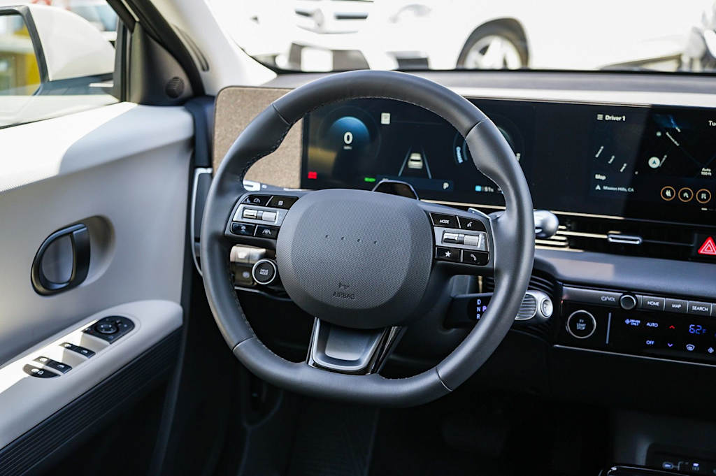Thumbnail: 2026 Hyundai Ioniq 5 - 13