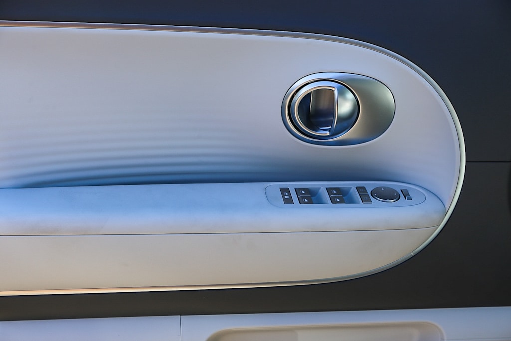 Thumbnail: 2026 Hyundai Ioniq - 24