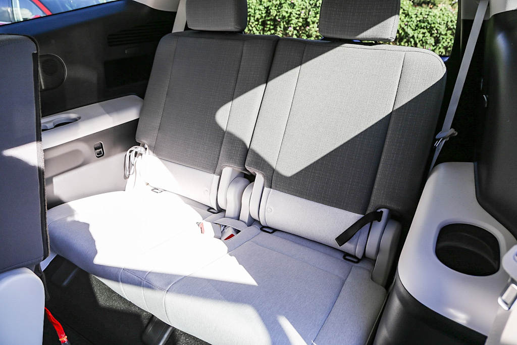 Thumbnail: 2026 Hyundai Ioniq - 22