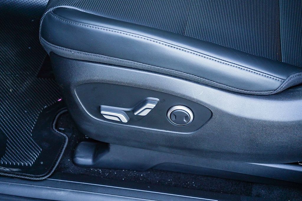 Thumbnail: 2026 Hyundai Ioniq - 25