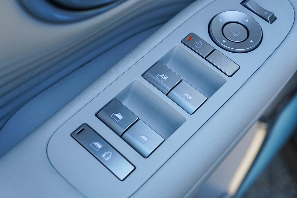 Thumbnail: 2026 Hyundai Ioniq - 26