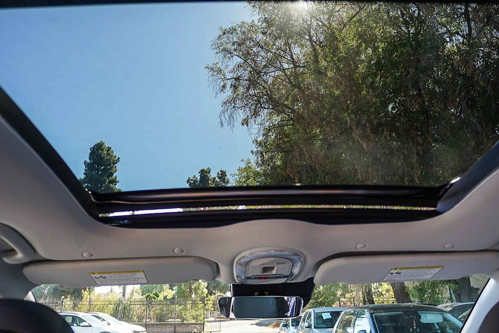 Thumbnail: 2026 Hyundai Ioniq - 24