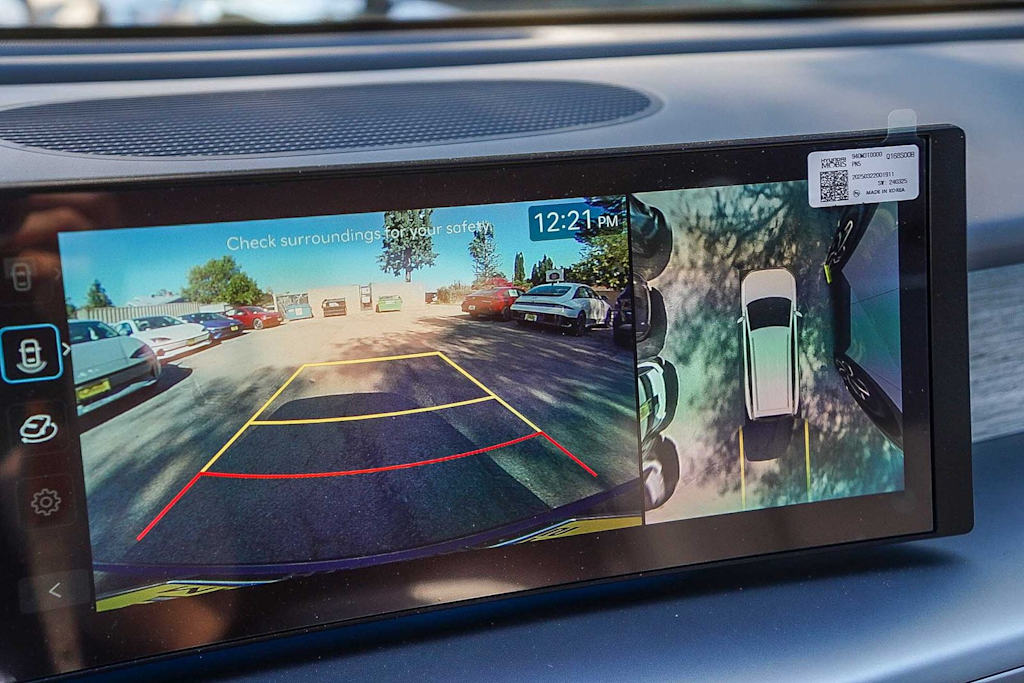 Thumbnail: 2026 Hyundai Ioniq - 28