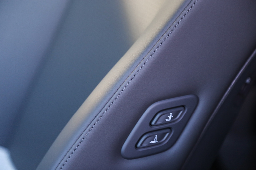 Thumbnail: 2026 Hyundai Ioniq - 26