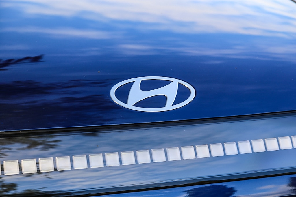 Thumbnail: 2026 Hyundai Ioniq - 6