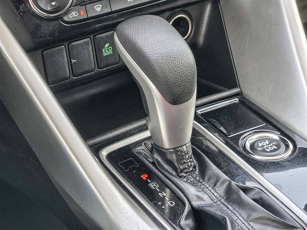 Thumbnail: 2019 Mitsubishi Eclipse Cross - 13