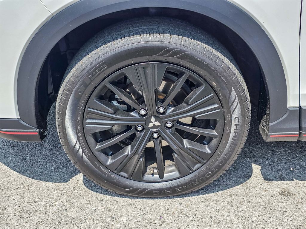 Thumbnail: 2019 Mitsubishi Eclipse Cross - 20