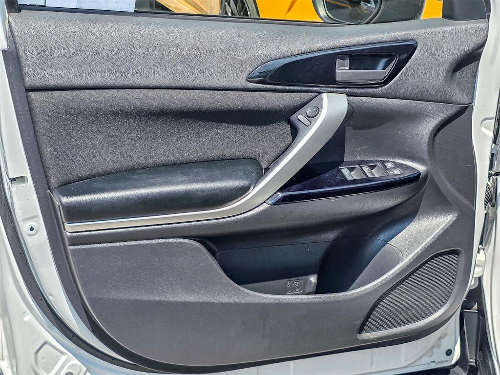 Thumbnail: 2019 Mitsubishi Eclipse Cross - 24