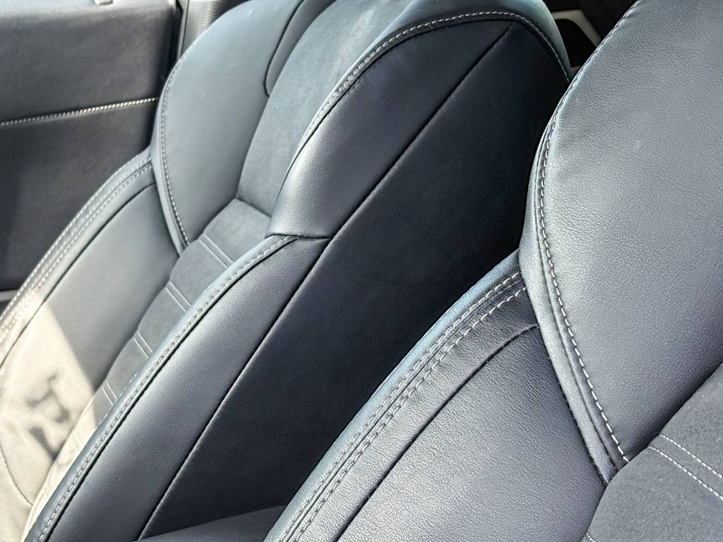 Thumbnail: 2022 Mitsubishi Outlander - 6