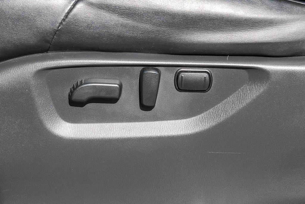 Thumbnail: 2021 Nissan Armada - 25