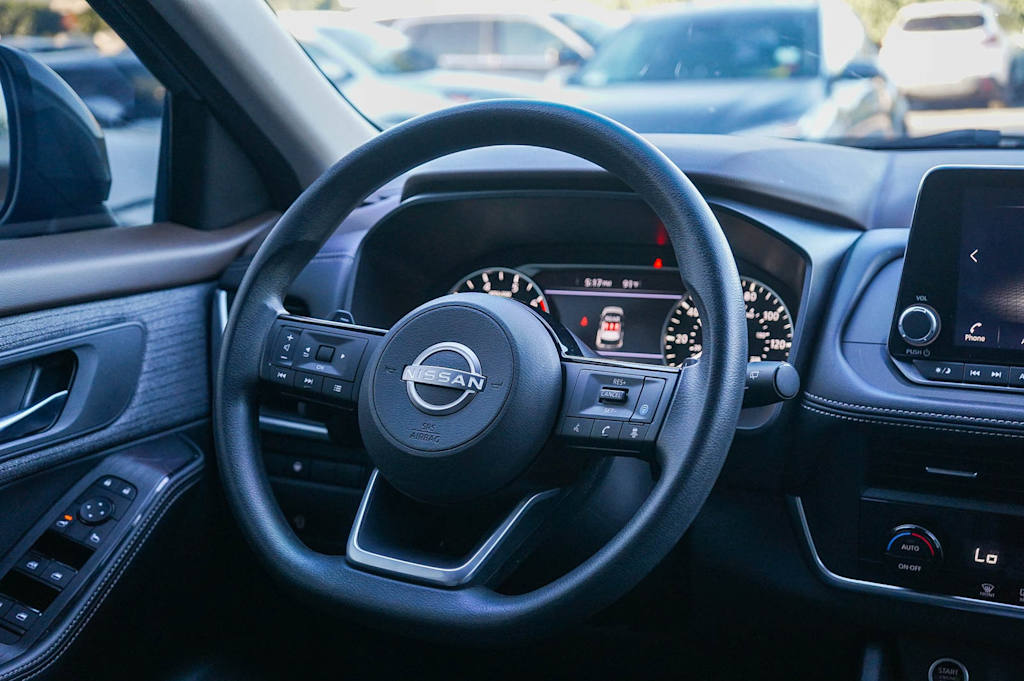 Thumbnail: 2023 Nissan Rogue - 7