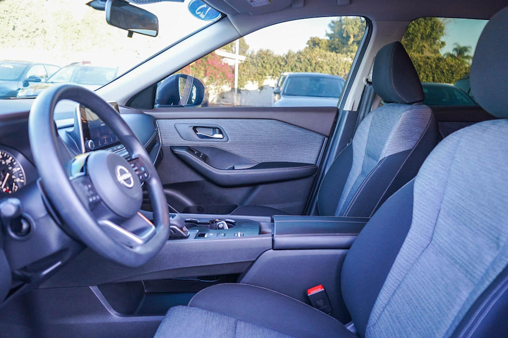 Thumbnail: 2023 Nissan Rogue - 9