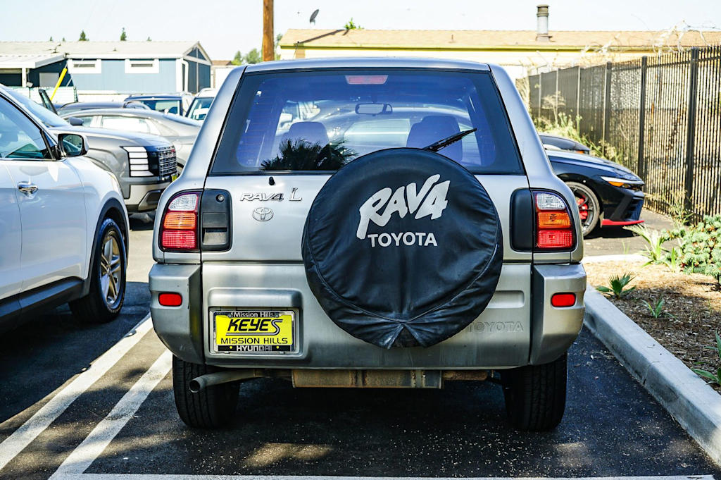 Thumbnail: 2000 Toyota RAV4 - 2