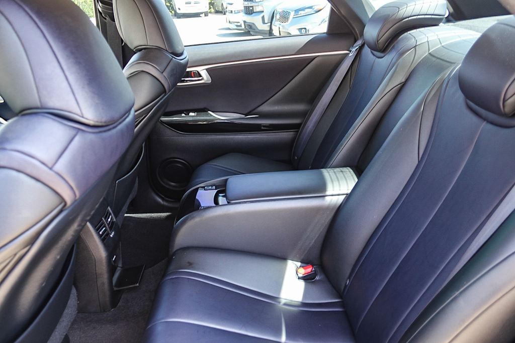 Thumbnail: 2019 Toyota Mirai - 11