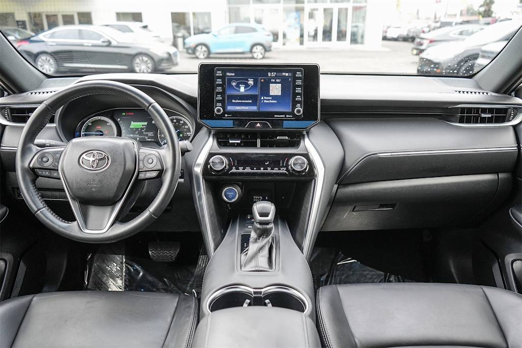 2022 Toyota Venza XLE 2