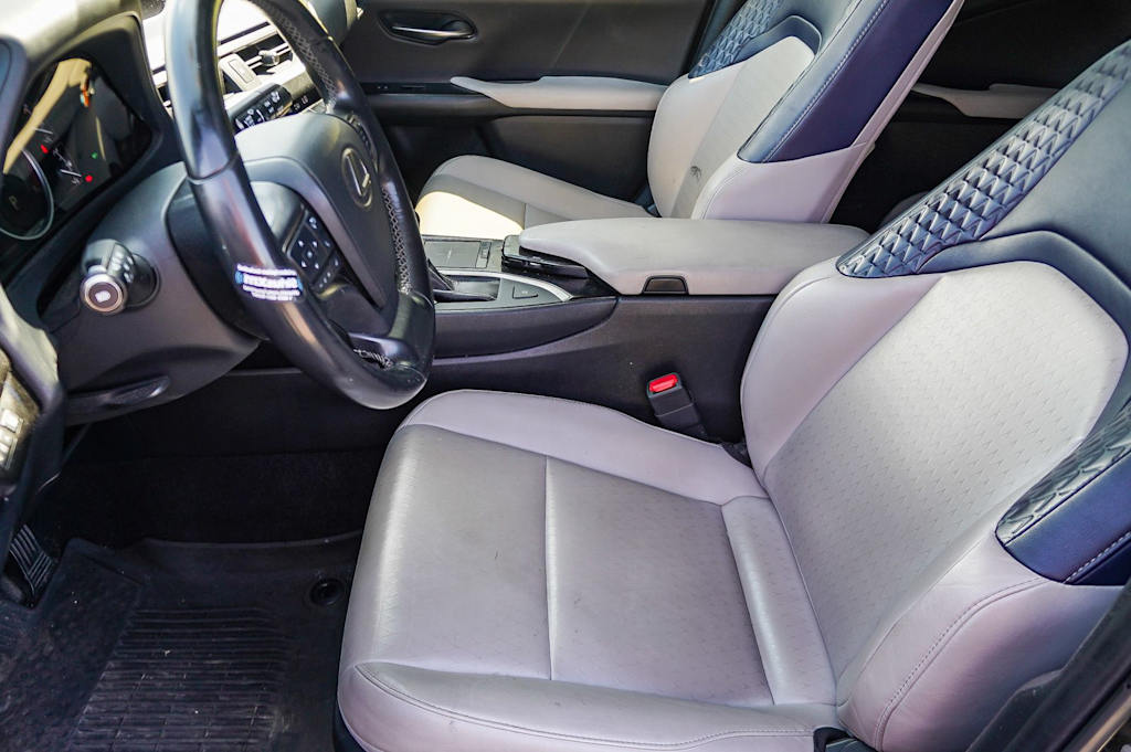 Thumbnail: 2019 Lexus UX - 7