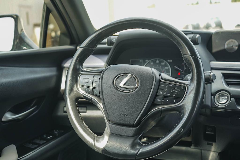 Thumbnail: 2019 Lexus UX - 12