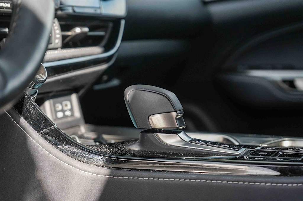 Thumbnail: 2024 Lexus ES - 7