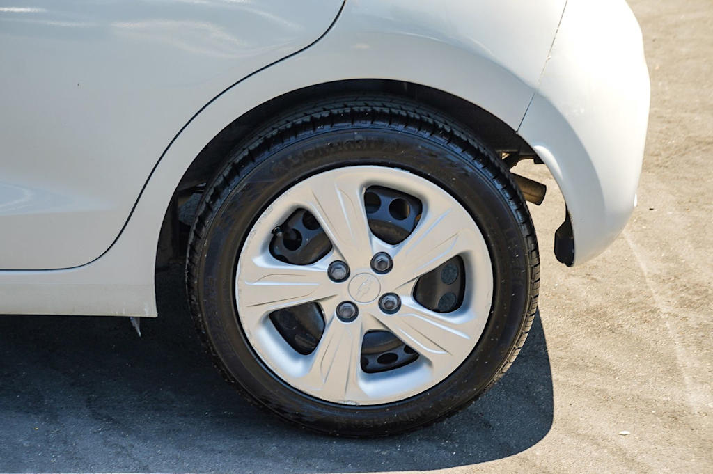 Thumbnail: 2019 Chevrolet Spark - 21