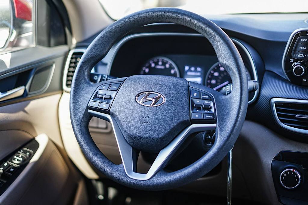 Thumbnail: 2019 Hyundai Tucson - 12