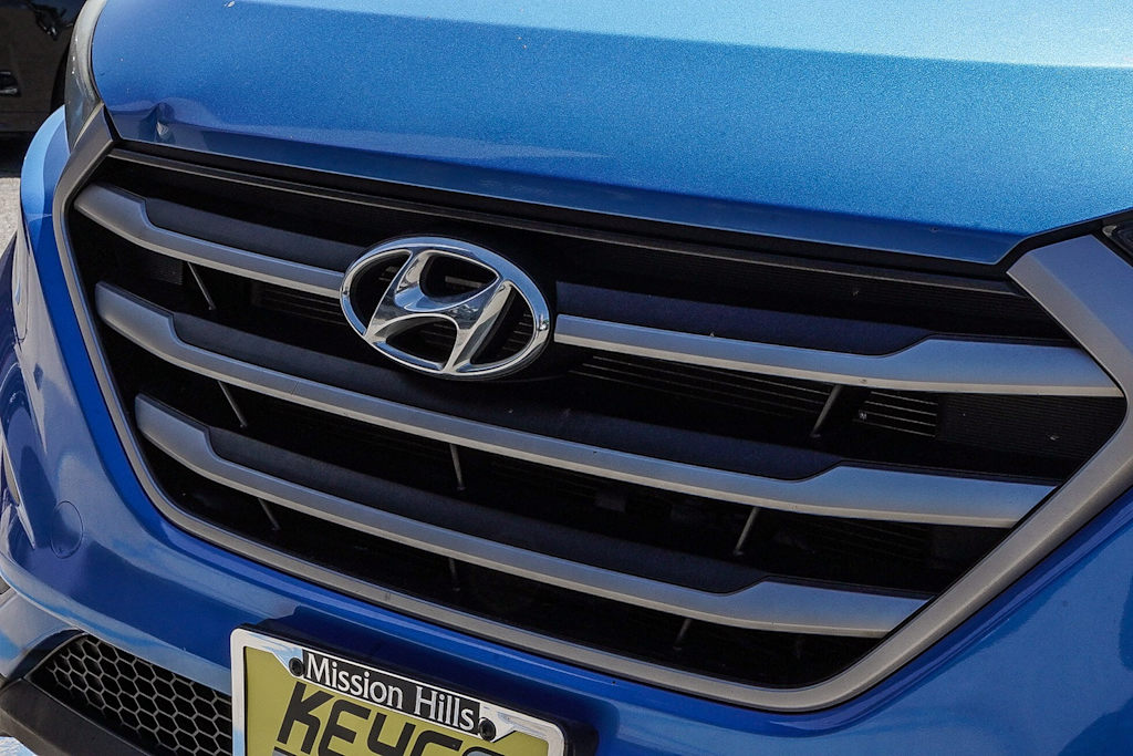 Thumbnail: 2017 Hyundai Tucson - 6