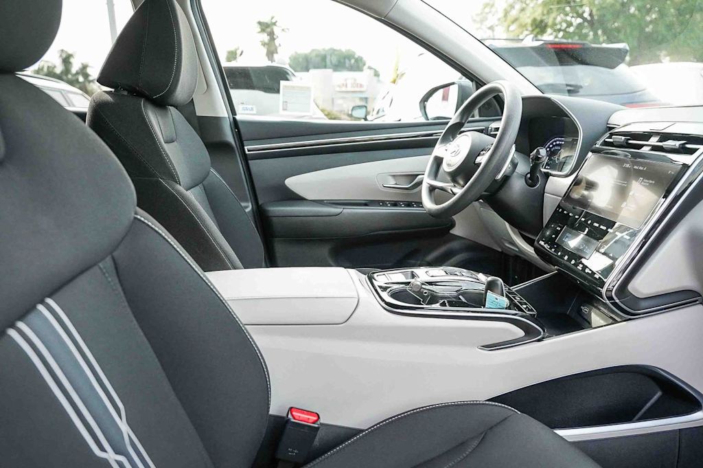 Thumbnail: 2024 Hyundai Tucson - 9