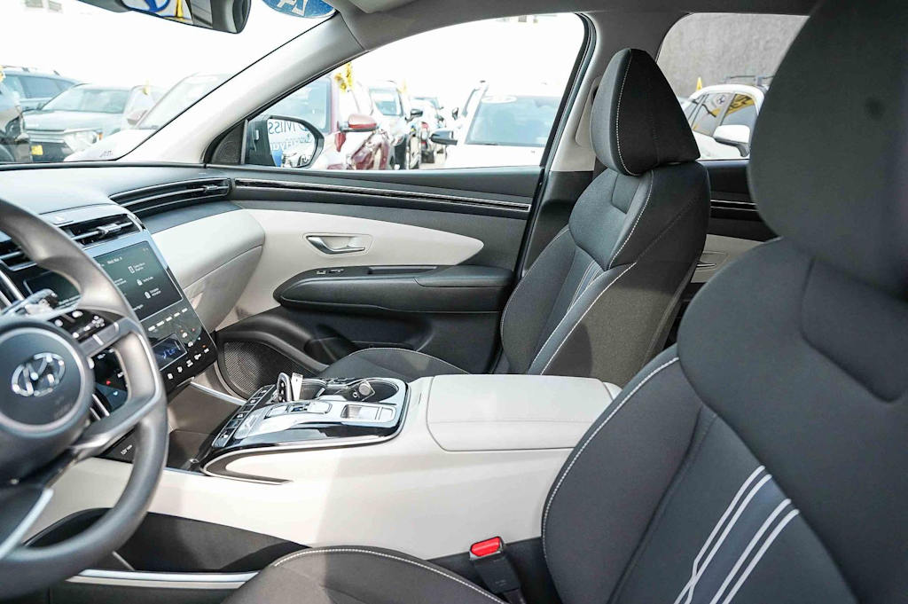 Thumbnail: 2024 Hyundai Tucson - 10