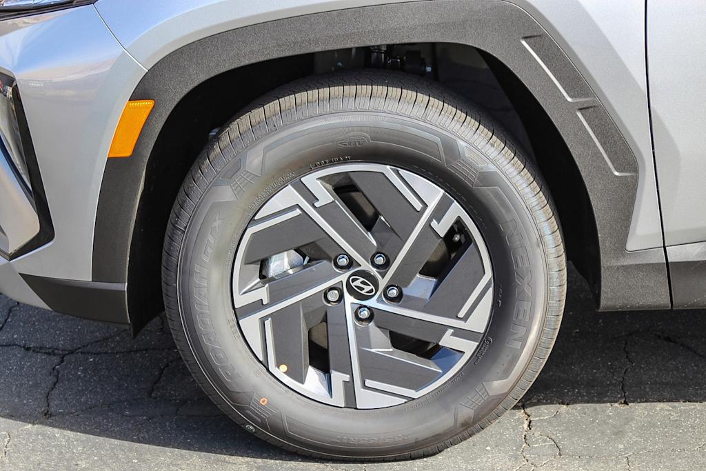 Thumbnail: 2025 Hyundai Tucson - 18