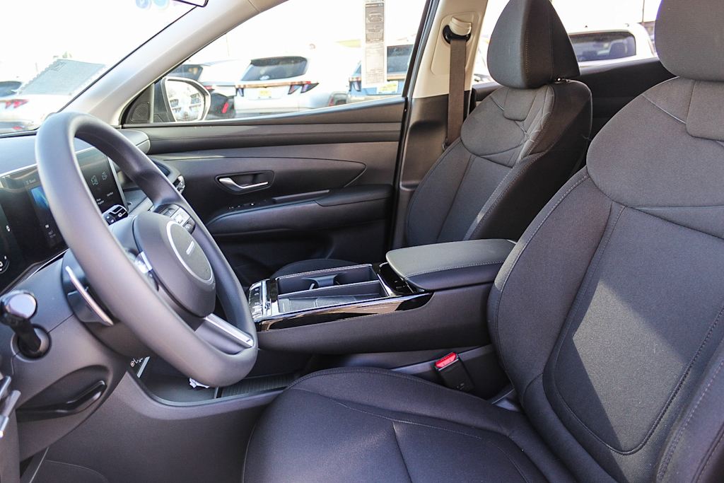 Thumbnail: 2025 Hyundai Tucson - 9