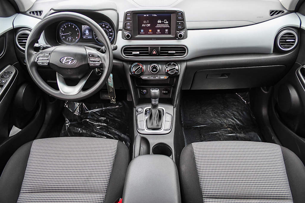 2020 Hyundai Kona SE 2