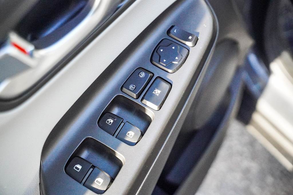 Thumbnail: 2023 Hyundai Kona - 25