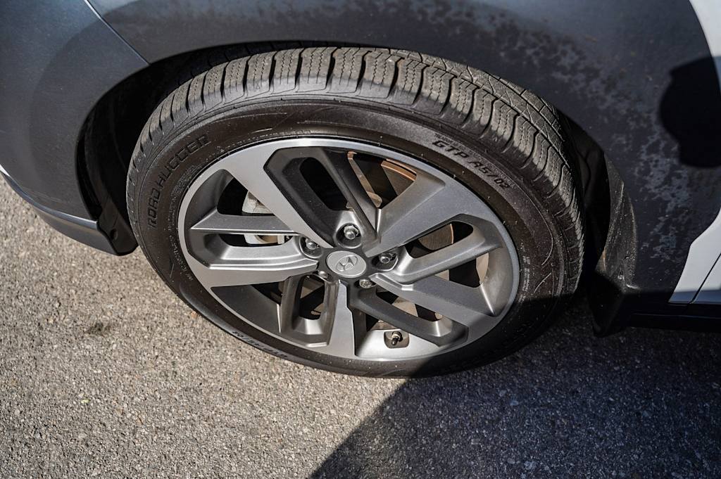 Thumbnail: 2020 Hyundai Kona - 3