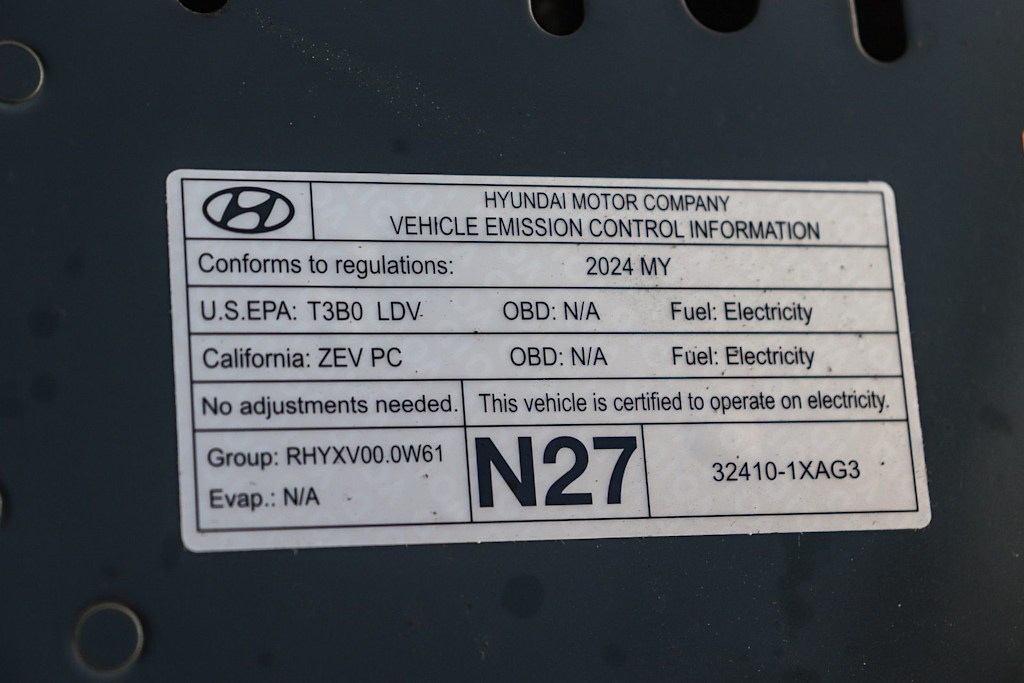 Thumbnail: 2024 Hyundai Ioniq 5 - 16